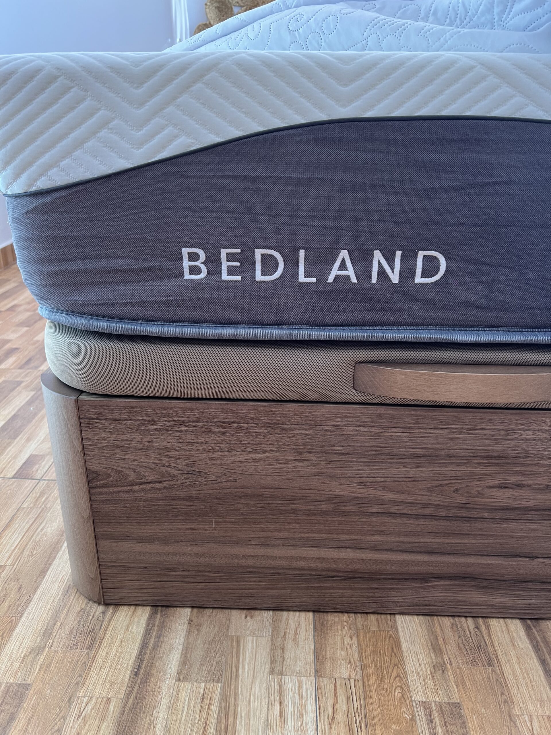 Feliz bedland