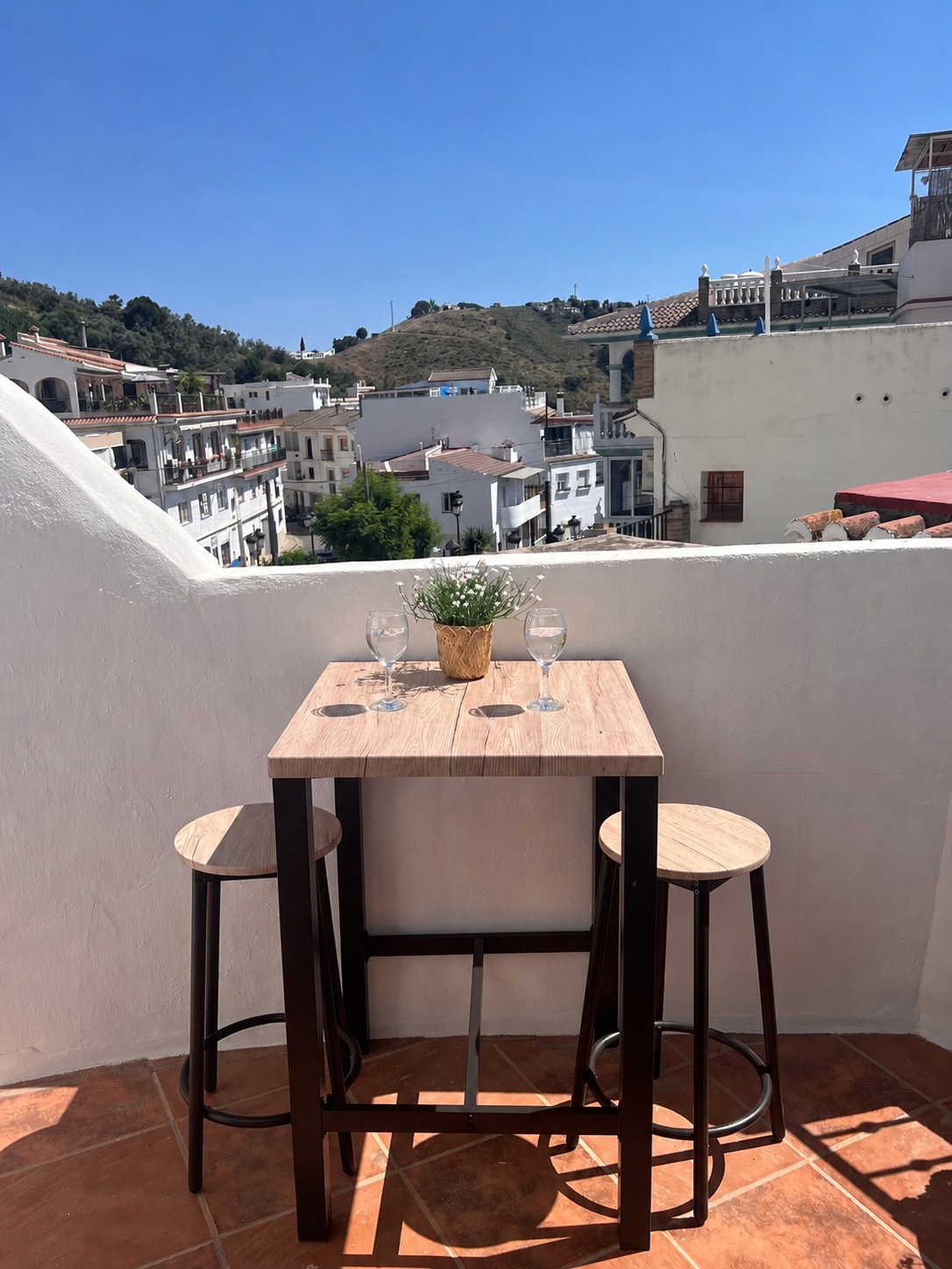 Feliz hoge tafel terras